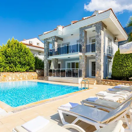 Golden Heights 5 Ολουντενίζ