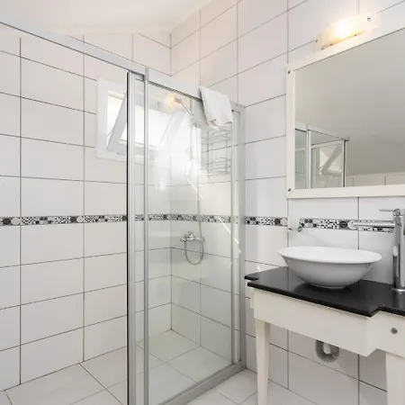 Golden Heights 5 빌라 올루데니스