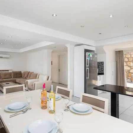 Golden Heights 5 빌라 올루데니스