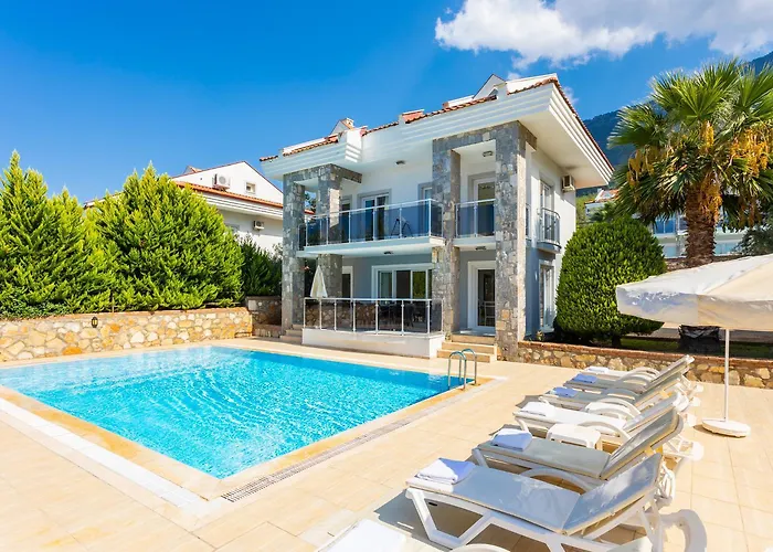 Golden Heights 5 Vilă *